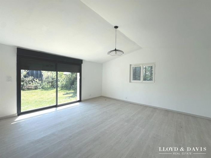 Image No.2-2 Bed House for sale