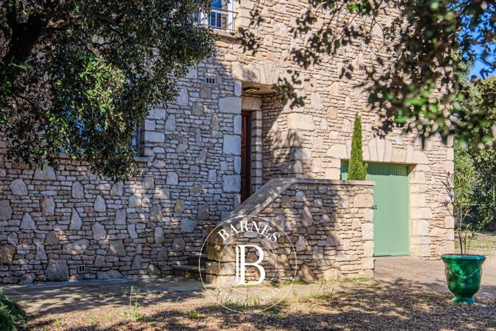 Image No.18-5 Bed House for sale