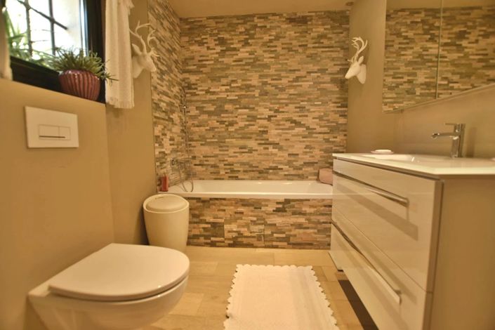Image No.6-3 Bed House for sale