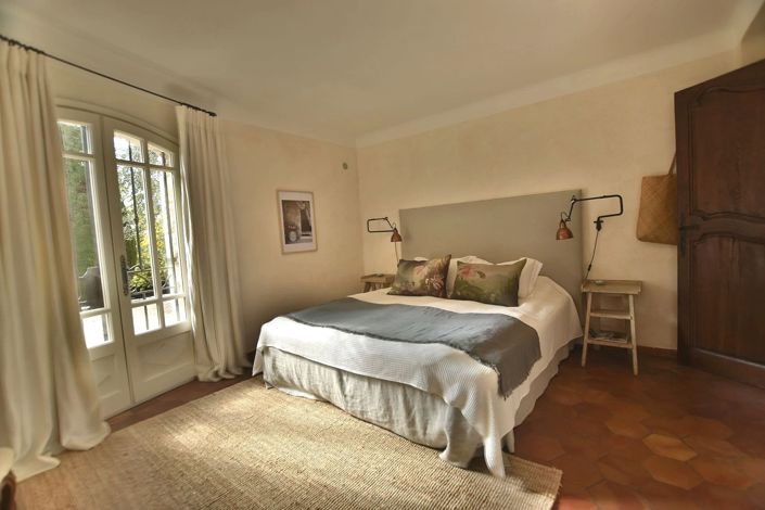 Image No.11-4 Bed House for sale