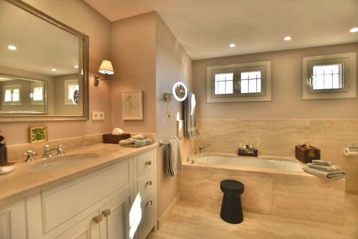 Image No.14-4 Bed House for sale