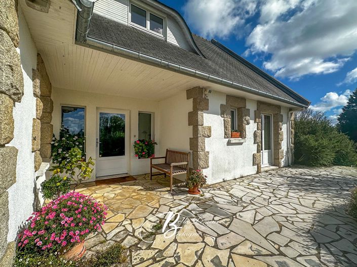 Image No.4-9 Bed House for sale