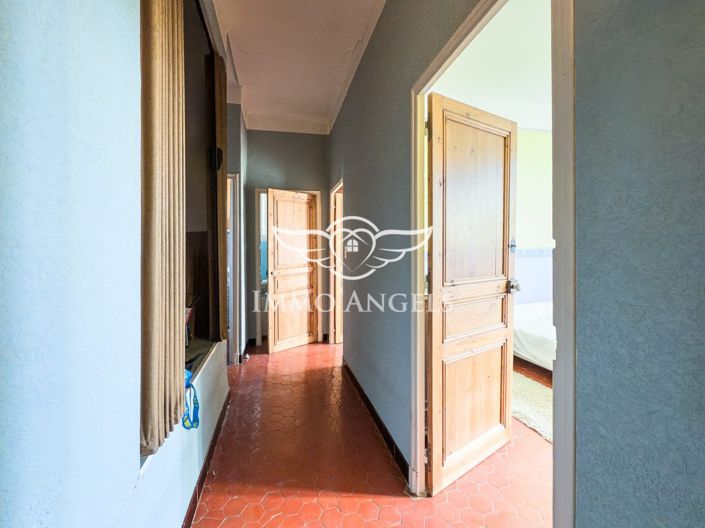 Image No.11-6 Bed House for sale