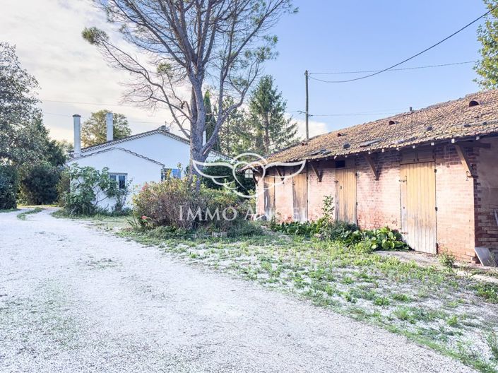 Image No.22-6 Bed House for sale