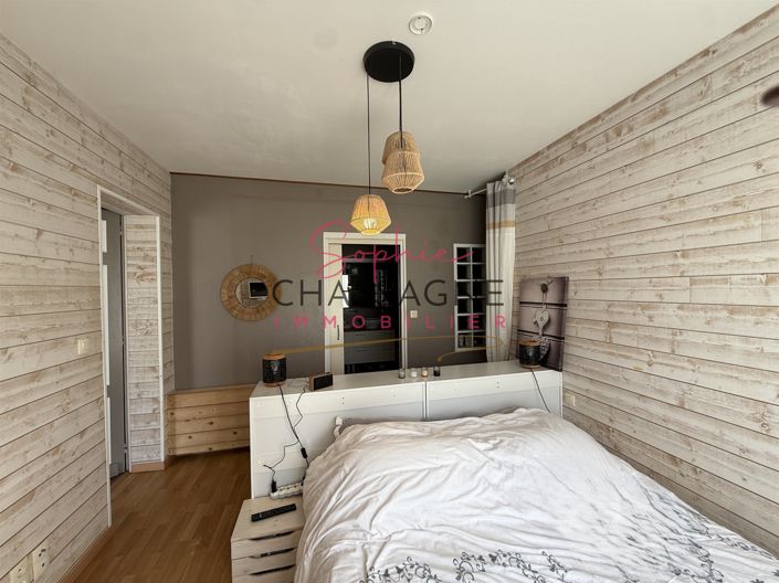 Image No.17-4 Bed House for sale