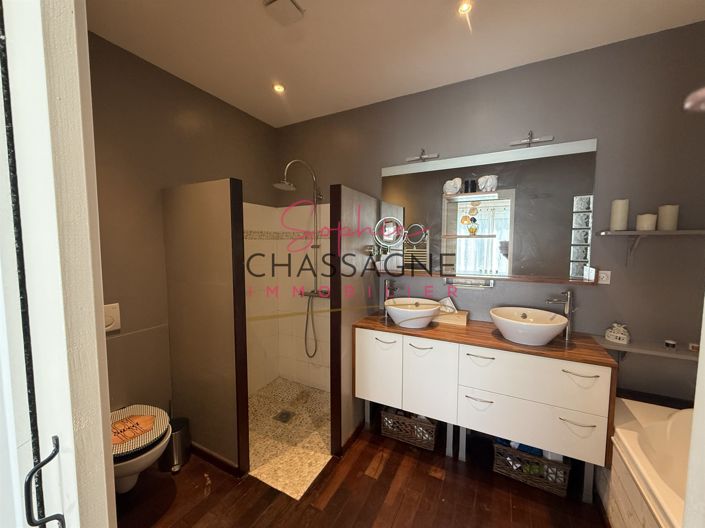 Image No.20-4 Bed House for sale