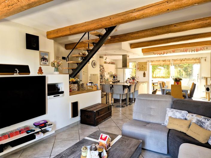 Image No.6-3 Bed House for sale
