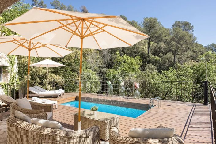 Image No.4-8 Bed House for sale