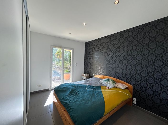 Image No.9-3 Bed House for sale