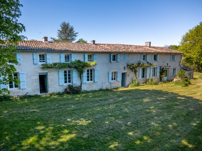 Image No.3-Maison de 7 chambres à vendre à Corme-Royal