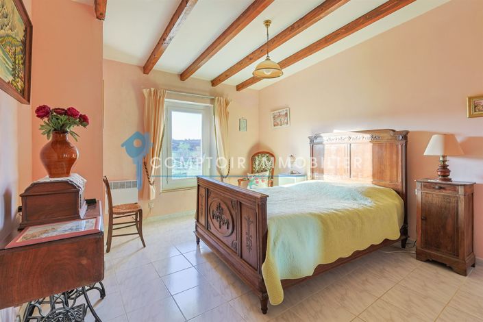 Image No.10-5 Bed House for sale