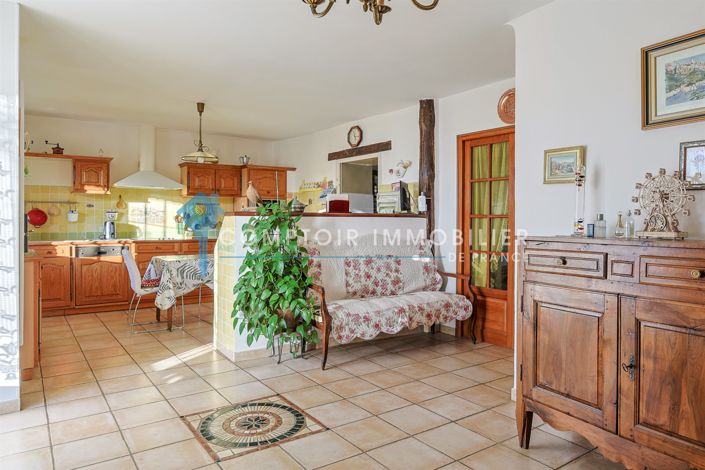 Image No.13-5 Bed House for sale