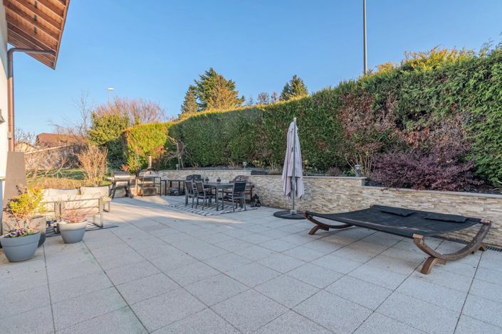 Image No.10-6 Bed House for sale