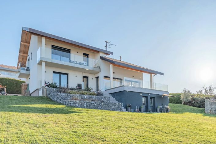 Image No.2-6 Bed House for sale