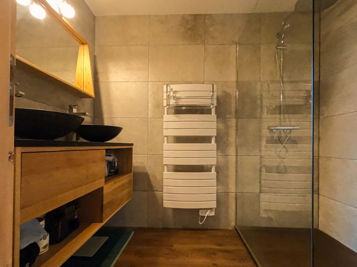 Image No.15-6 Bed House for sale