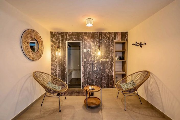 Image No.7-3 Bed House for sale