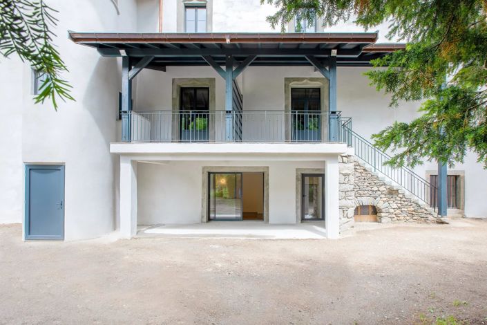 Image No.10-3 Bed Apartment for sale
