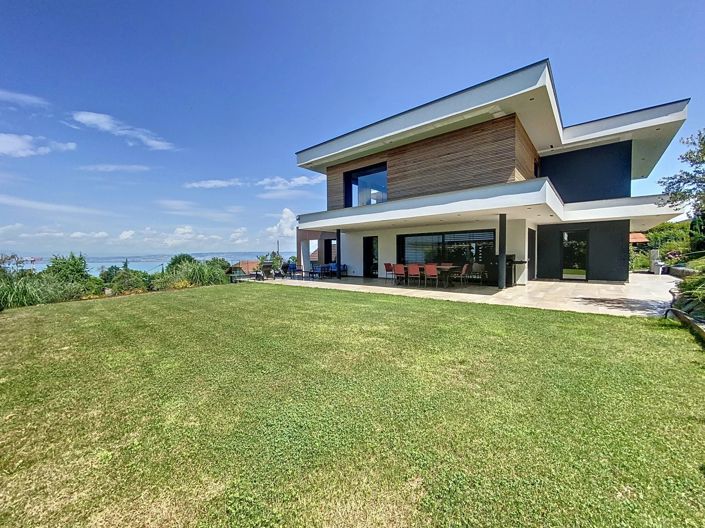 Image No.10-5 Bed House for sale