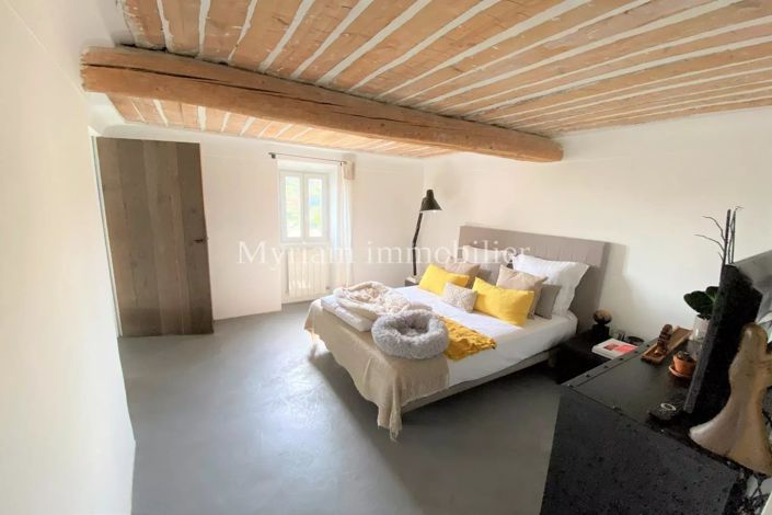 Image No.11-House for sale