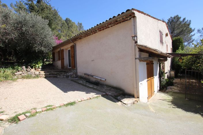 Image No.2-Maison de 3 chambres à vendre à Saint-Cézaire-sur-Siagne