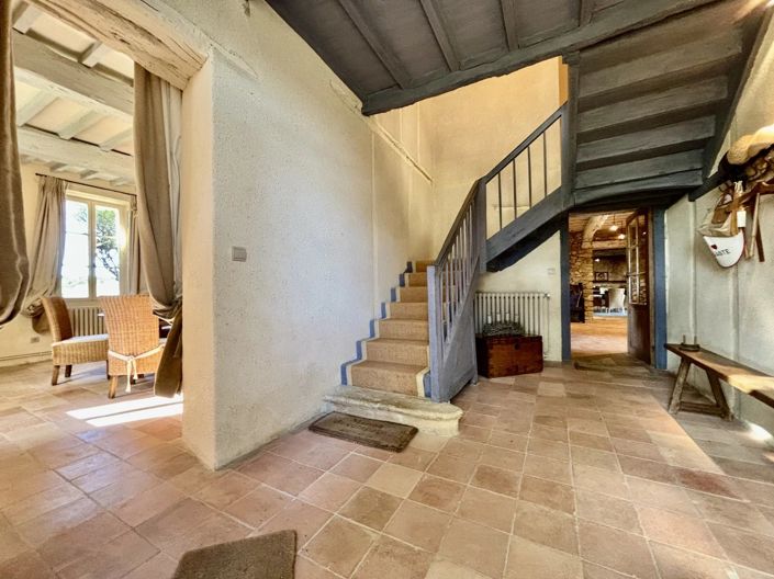 Image No.9-6 Bed House for sale
