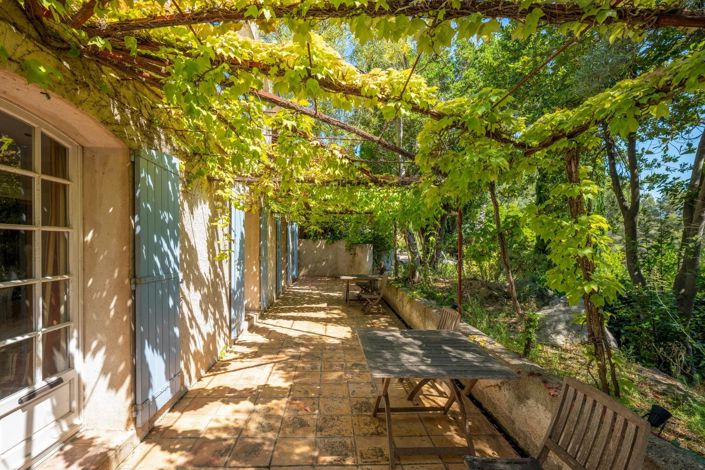 Image No.22-12 Bed House for sale