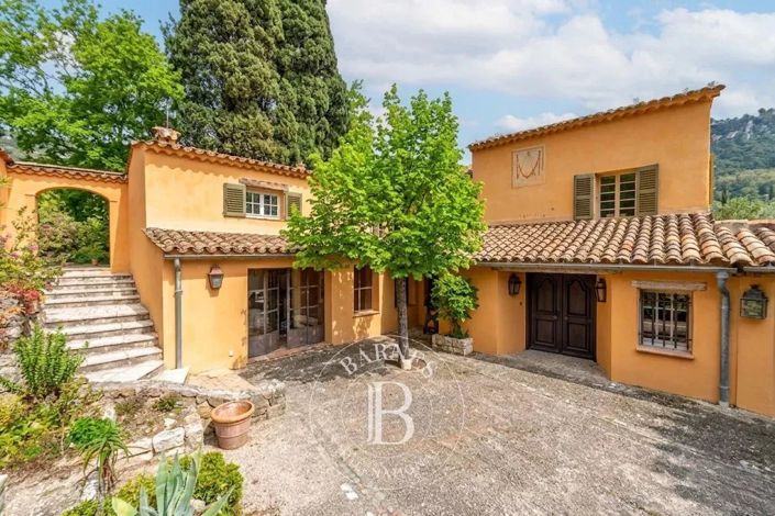 Image No.2-4 Bed House for sale
