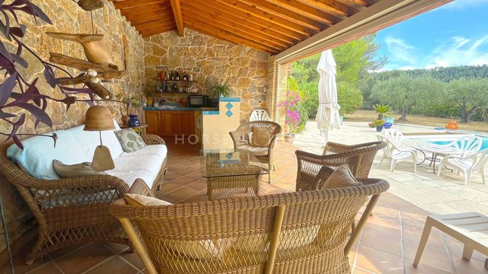 Image No.8-4 Bed Property for sale