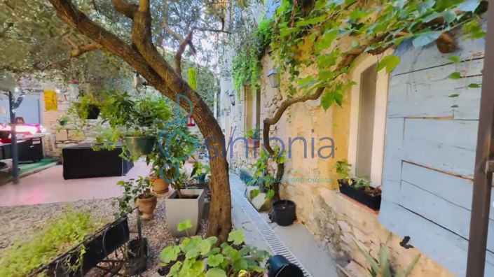 Image No.20-4 Bed House for sale