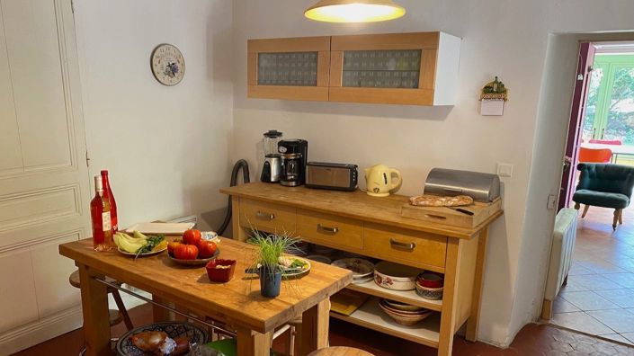 Image No.7-5 Bed House for sale