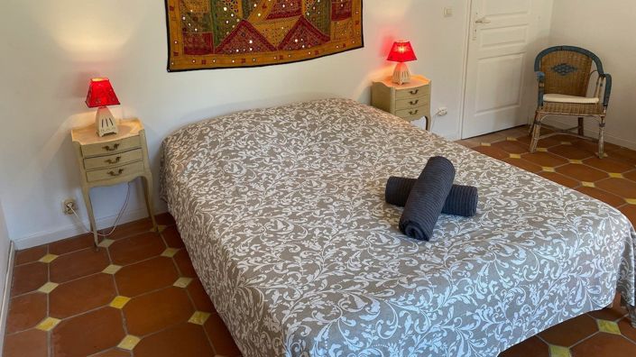 Image No.9-5 Bed House for sale