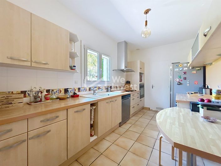 Image No.7-4 Bed House for sale