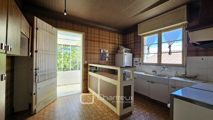 Image No.6-4 Bed House for sale