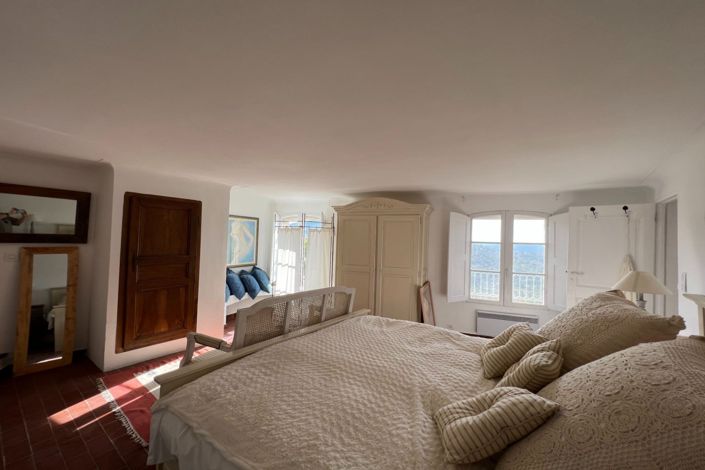 Image No.11-4 Bed House for sale