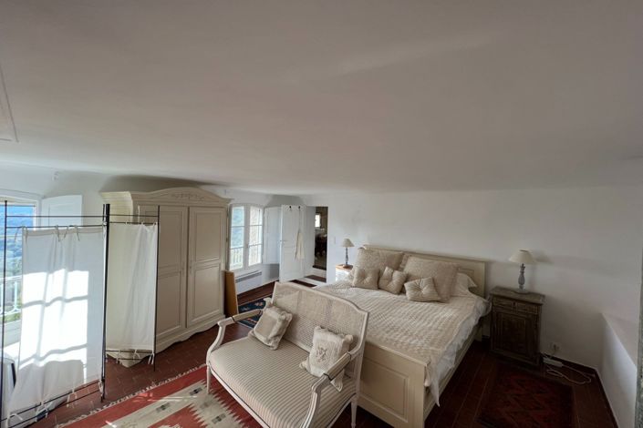 Image No.14-4 Bed House for sale