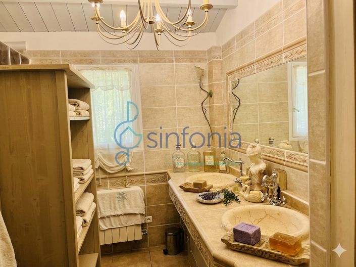 Image No.14-4 Bed House for sale
