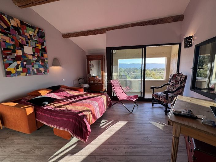 Image No.7-3 Bed House for sale