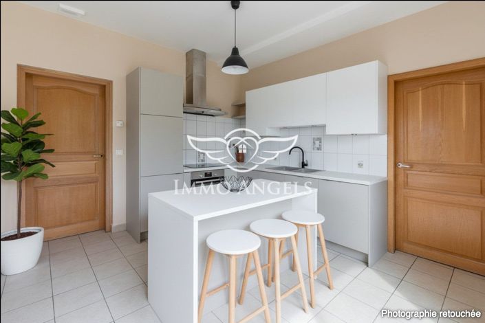 Image No.10-5 Bed House for sale