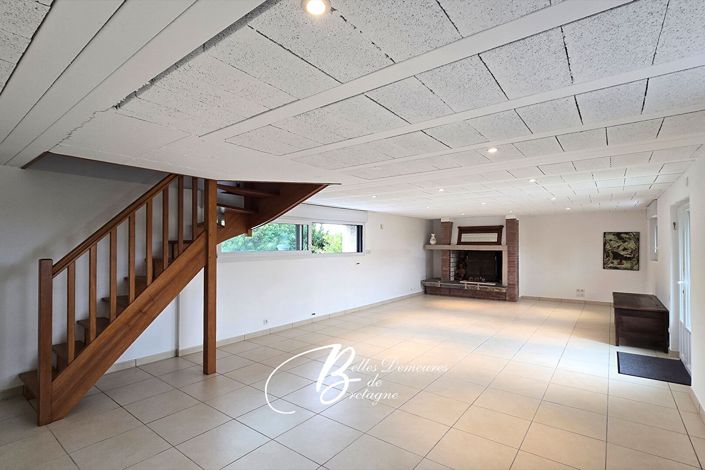 Image No.20-4 Bed House for sale