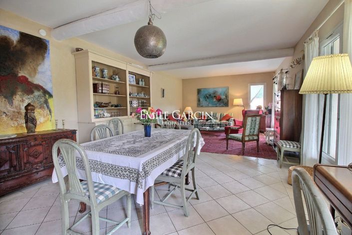 Image No.6-3 Bed House for sale
