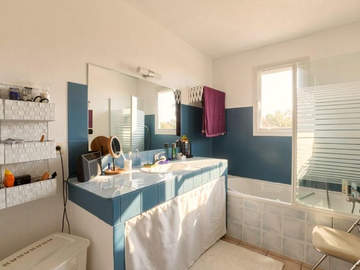 Image No.10-4 Bed House for sale
