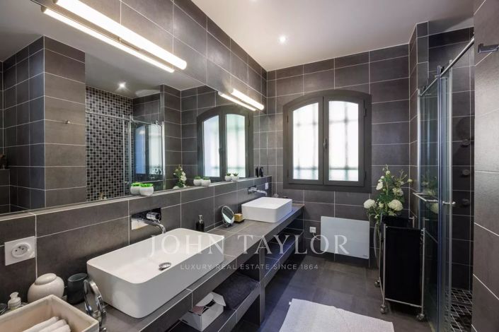 Image No.11-4 Bed House for sale
