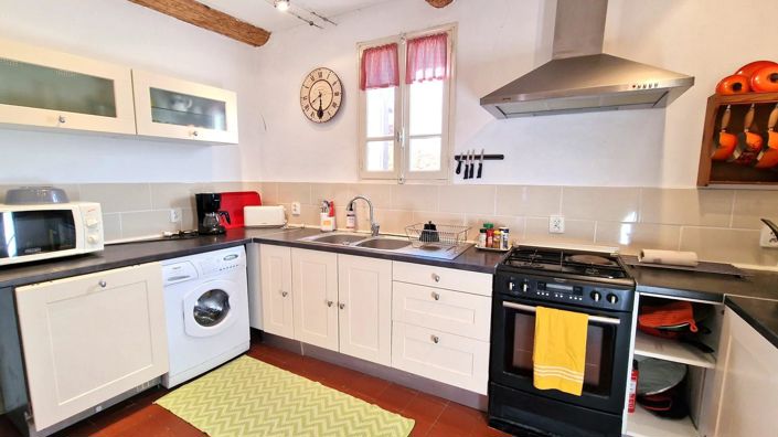 Image No.11-3 Bed House for sale
