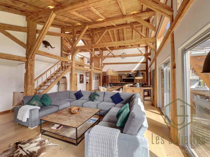 Image No.2-10 Bed House for sale