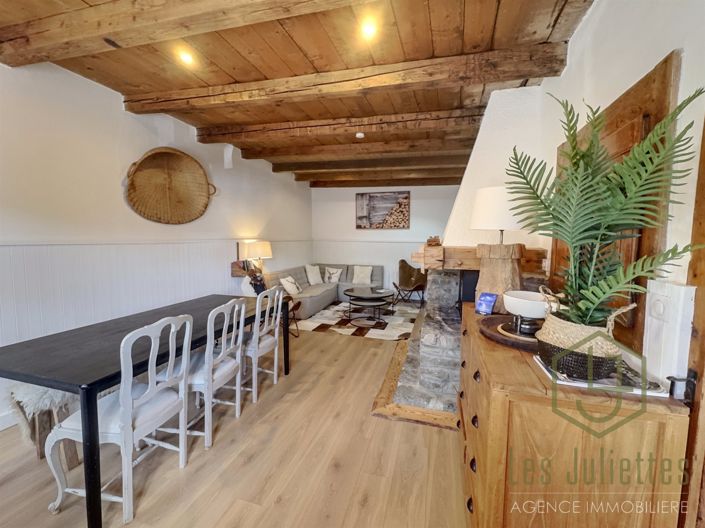 Image No.29-10 Bed House for sale