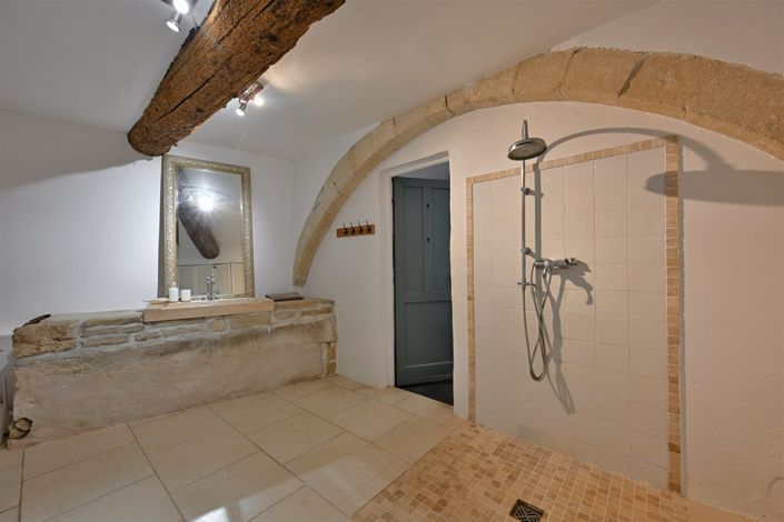 Image No.12-6 Bed House for sale