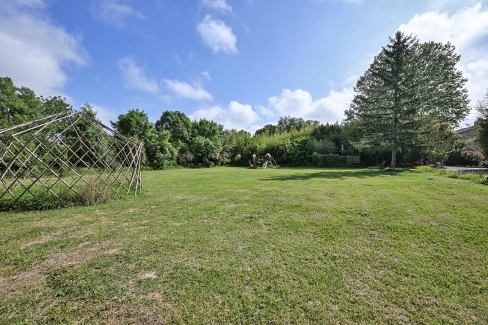 Image No.14-6 Bed House for sale