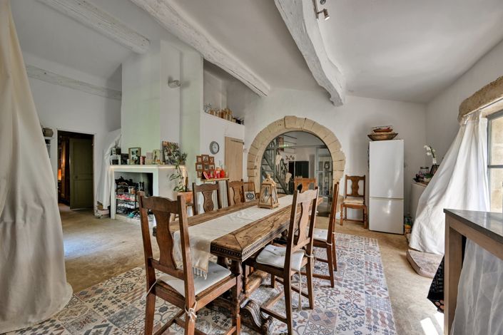 Image No.16-6 Bed House for sale