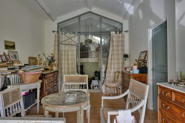 Image No.4-6 Bed House for sale