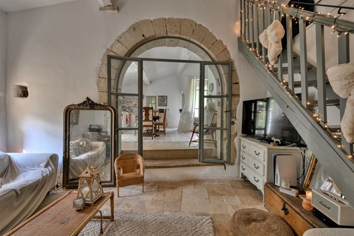 Image No.5-6 Bed House for sale